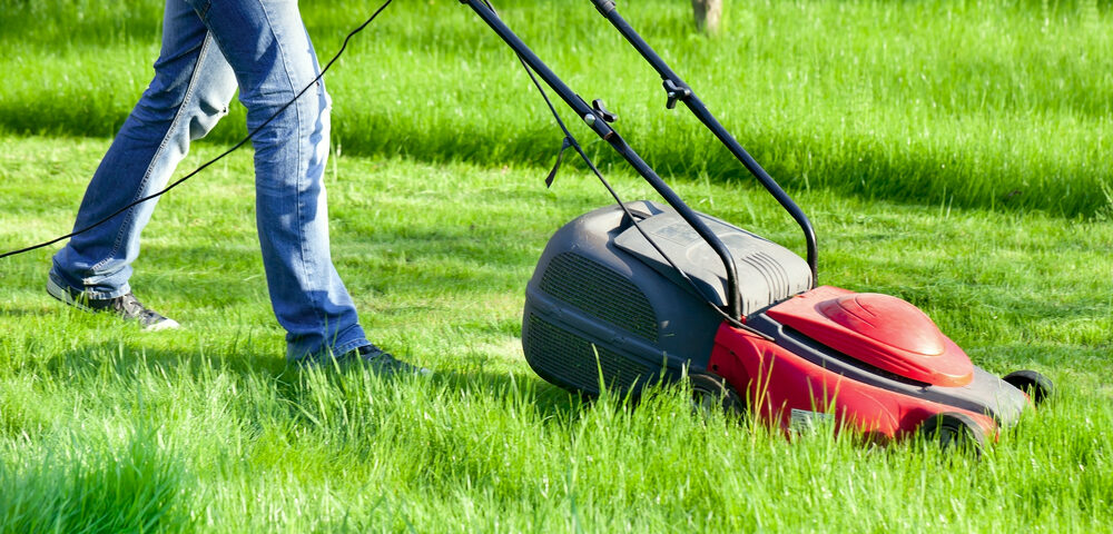 best-electric-lawn-mowers-2022-plug-in-performance-2022-tool-digest