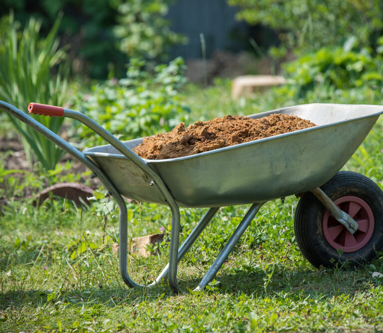 The Best Wheelbarrows: Carry That Weight