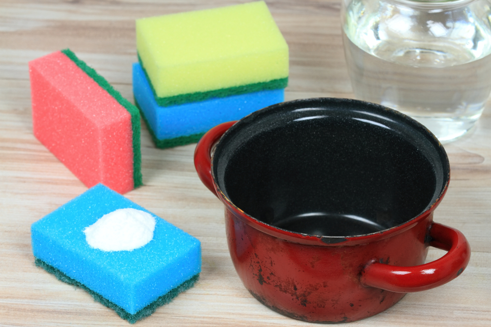 pot with foam sponges