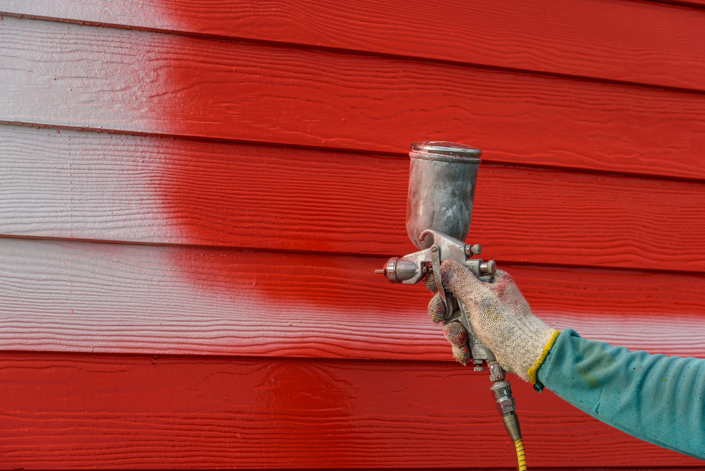 Painting exterior with airbrush