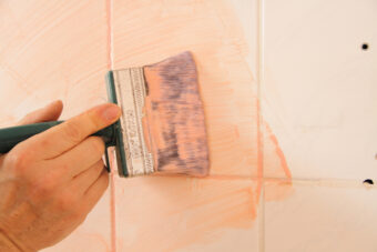 Removing Paint From Tiles: 4 Easy Options