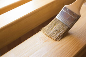 Polycrylic vs. Polyurethane: Which One Should You Use to Coat Wood?