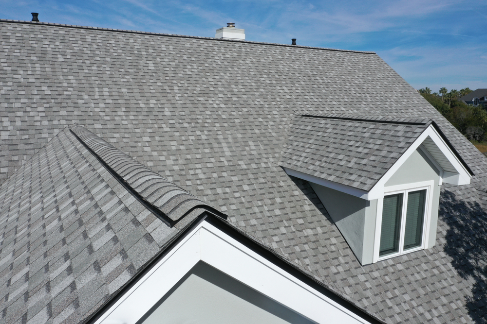 standard dimensional asphalt shingle roof