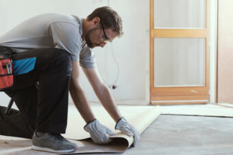 How to Remove Linoleum Flooring Like a Pro